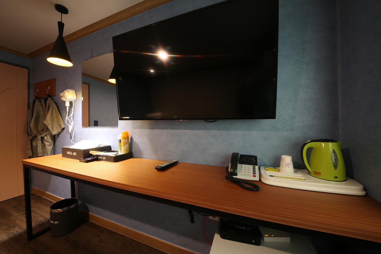 Art Hotel Gumi Exteriér fotografie