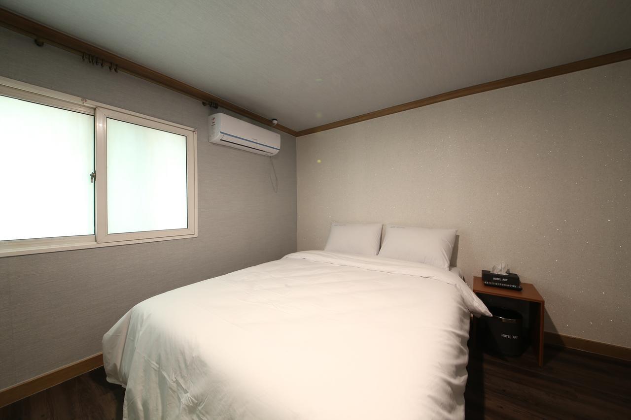 Art Hotel Gumi Exteriér fotografie
