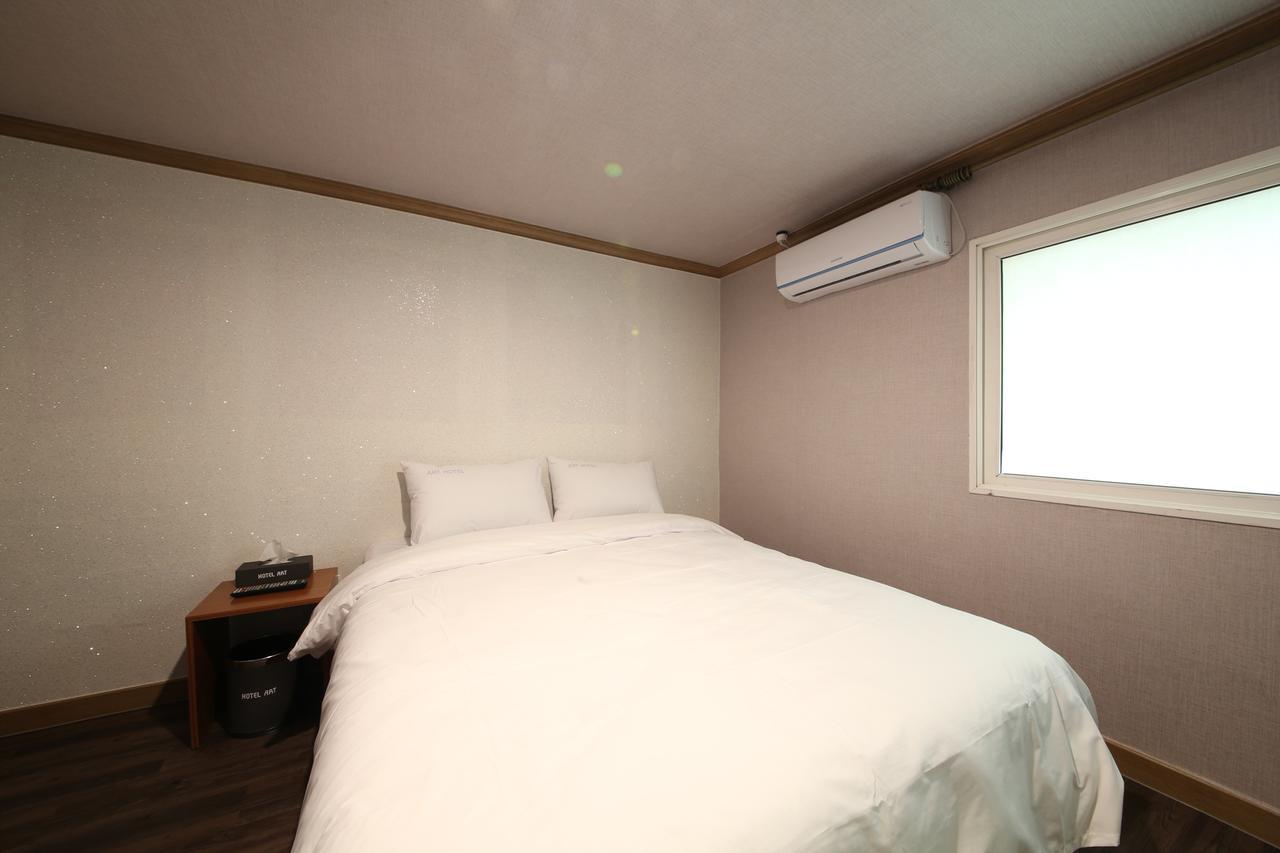 Art Hotel Gumi Exteriér fotografie