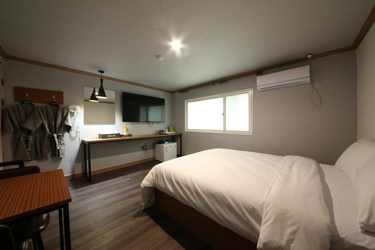 Art Hotel Gumi Exteriér fotografie